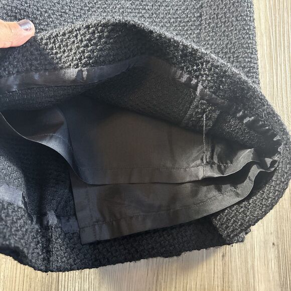 Ann Taylor Black Lined Slight A Line Mini Skirt Back Zipper Size 6 - Picture 7 of 7